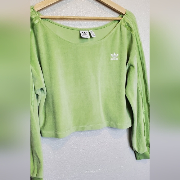 Adidas Green Velour Off The Shoulder Cropped Sweatshirt Size Medium - Picture 8 of 12
